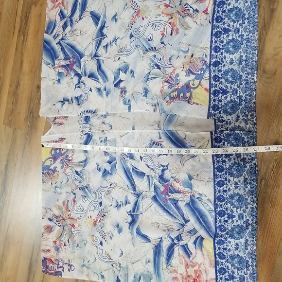 CHICO'S Blue White Floral Sheer Kaftan - Picture 9 of 10